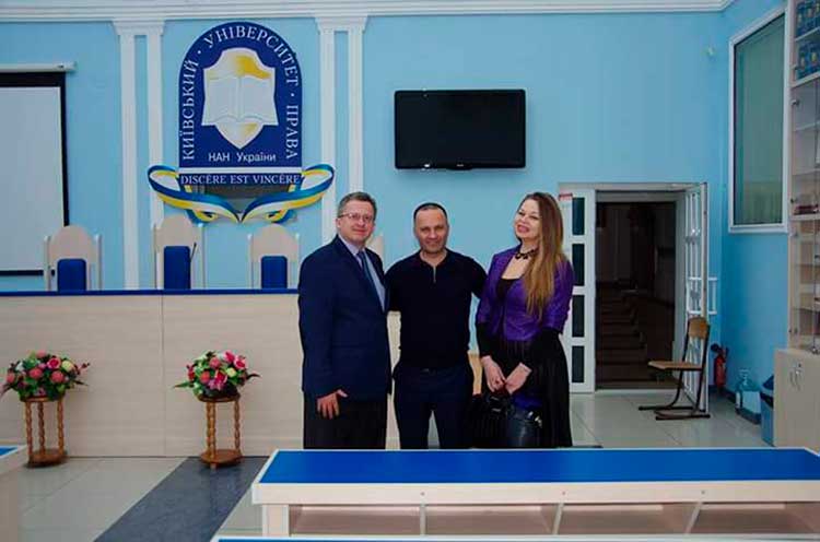 Новини